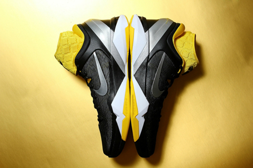 zoom kobe 7 Ь