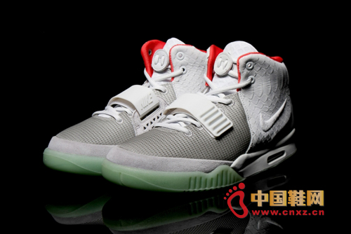 Nike AIR YEEZY 2