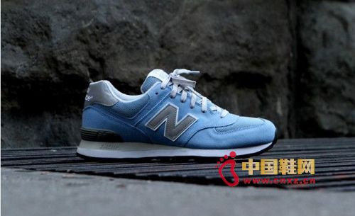 New Balance 574 Light Blue